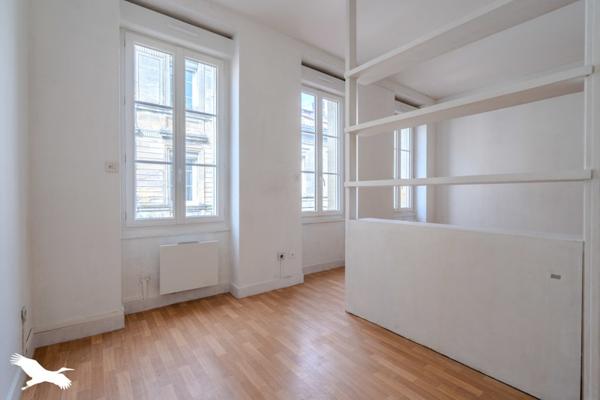 Appartement à vendre 196 118 € Bordeaux 1 pièce 32 m² DPE D