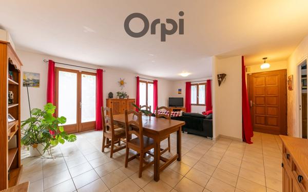 Maison à vendre    6 pièces • 128 m2 Saint-Estève