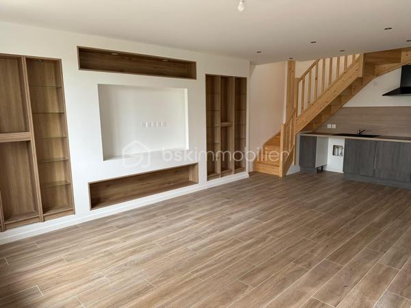 Maison 5 pièces – 150 m² – Coteaux du Bel-Air, Saint-Germain-en-Laye

Découvrez sans tarder cette belle maison idéalement située dans le quartier résidentiel recherché des Coteaux du Bel-Air, à Saint-Germain-en-Laye (78100).

D’une superficie de 150 m², cette maison séduit par ses beaux volumes, son potentiel et son environnement privilégié. Elle offre un cadre de vie agréable et constitue une belle opportunité pour une famille à la recherche d’espace et de tranquillité, tout en bénéficiant de la qualité de vie et des nombreux atouts de Saint-Germain-en-Laye.

Un bien à découvrir sans tarder afin d’en apprécier pleinement le potentiel.
Contact : 06.29.46.55.34