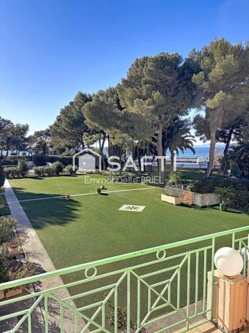 Au bord de l'eau appartement lumineux joli deux pièces avec terrasse vue mer imprenable