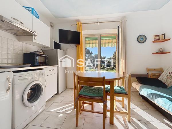 Au bord de l'eau appartement lumineux joli deux pièces avec terrasse vue mer imprenable