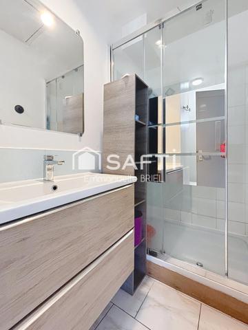 Au bord de l'eau appartement lumineux joli deux pièces avec terrasse vue mer imprenable