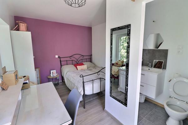 CAPDENAC-GARE. BELLE MAISON FAMILIALE AVEC DÉPENDANCE