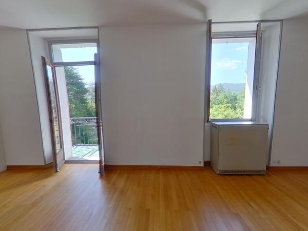 Appartement 6/7 pièces à rénover + jardin + caves , Barcelonnette