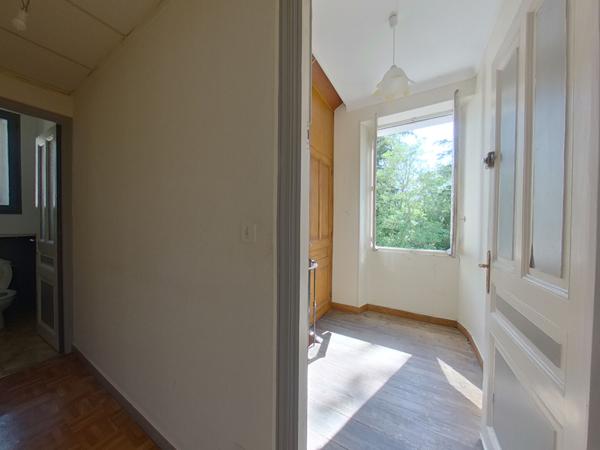 Appartement 6/7 pièces à rénover + jardin + caves , Barcelonnette