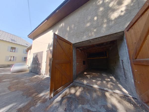 Appartement 6/7 pièces à rénover + jardin + caves , Barcelonnette
