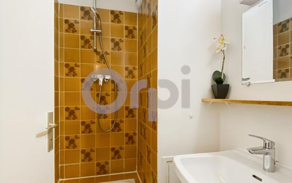 Appartement à louer    4 pièces • 85,02 m2 Paris 20