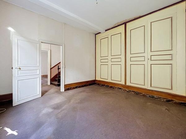 Maison à vendre 103 740 € Ligueil 5 p 156 m² DPE G
