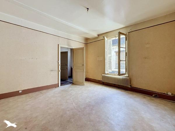 Maison à vendre 103 740 € Ligueil 5 p 156 m² DPE G