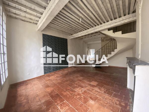 Location Appartement 3 pièces 77 m² - 10 RUE JACQUES D'UZES Uzes 30700