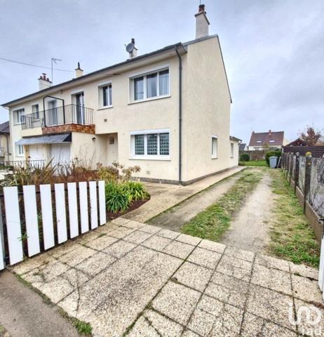 Maison 4 pièces de 89 m² à Fleury-les-Aubrais (45400)