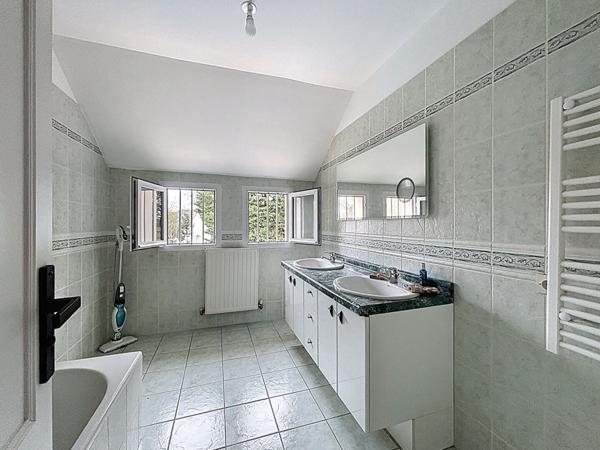 Nouveauté CARQUEFOU Maison 5 chambres