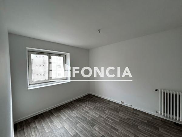 Appartement 3 pièces T3 F3 55 m² à Bobigny 93000 à vendre