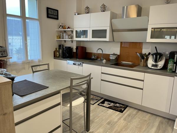 EXCEPTIONNEL : RÉSIDENCE GRAND HÔTEL MODERNE APPARTEMENT GRAND STANDING F4 TRÈS BELLES PRESTATIONS CHÂTELLERAULT Réf 2653