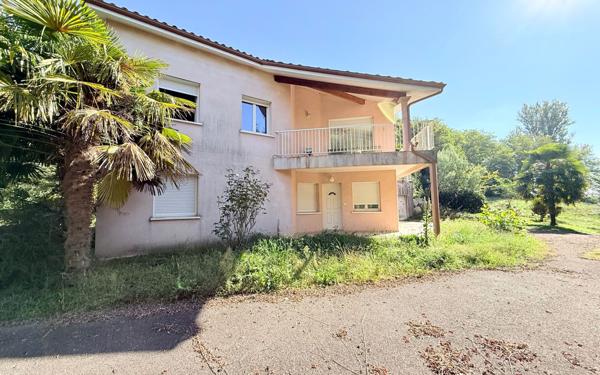 Immeuble à vendre    7 pièces •  Nogaro