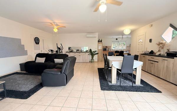 Immeuble à vendre    7 pièces •  Nogaro