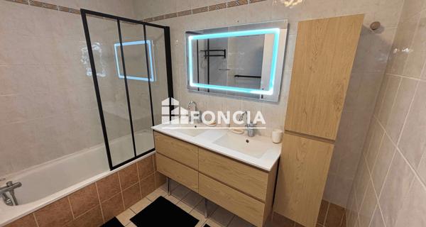 Location Appartement meublé 3 pièces 73.08 m² - Tours 37000