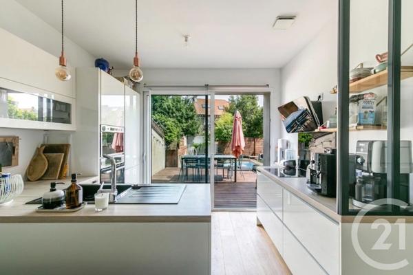 Maison à vendre  7 pièces - 114,60 m 2   ST MAUR DES FOSSES  - 94