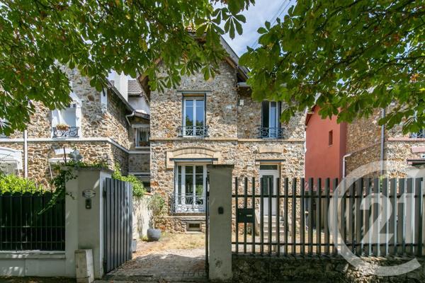 Maison à vendre  7 pièces - 114,60 m 2   ST MAUR DES FOSSES  - 94