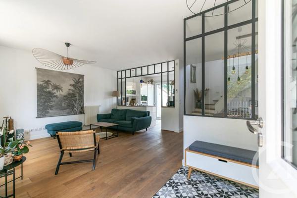 Maison à vendre  7 pièces - 114,60 m 2   ST MAUR DES FOSSES  - 94