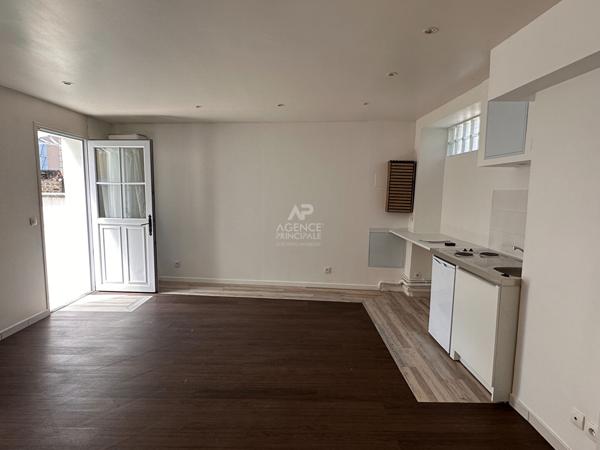 Maison de ville 2 pièce(s) 52 m2 FOURQUEUX - Lycée International Loyer 1 100 €/mois **  - Référence  18089