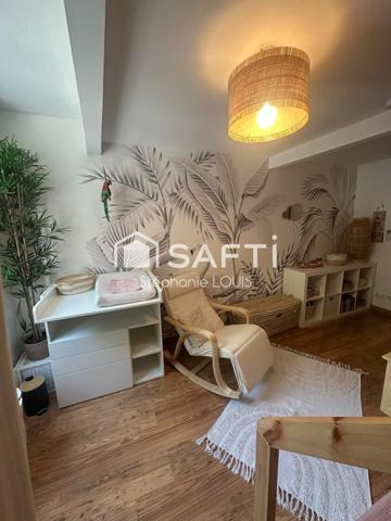 MAISON RENOVEE CENTRE AVEC JARDIN ET PISCINE RARE!