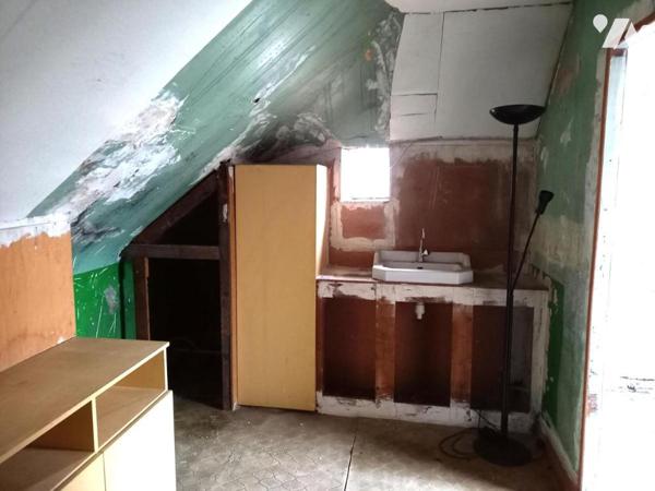 TOURS PREBENDES ENSEMBLE IMMOBILIER 164 M2-  R +2 - COUR - GARAGE - COMMERCE EN RDC