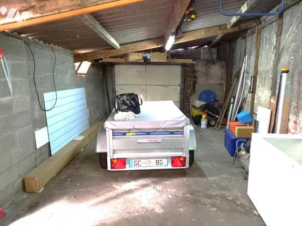 TOURS PREBENDES ENSEMBLE IMMOBILIER 164 M2-  R +2 - COUR - GARAGE - COMMERCE EN RDC