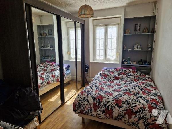 Vente en viager Bouquet 16 000  euros rente mensuel 80  euros, à 5 min de l'Autoroute A5, 13 km...