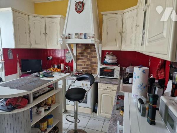 Vente en viager Bouquet 16 000  euros rente mensuel 80  euros, à 5 min de l'Autoroute A5, 13 km...