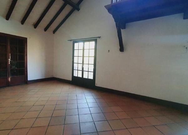 Maison à vendre    6 pièces •  Saint-André-de-Seignanx