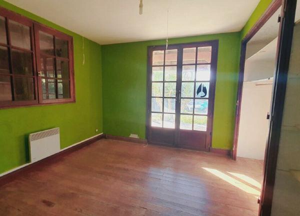 Maison à vendre    6 pièces •  Saint-André-de-Seignanx