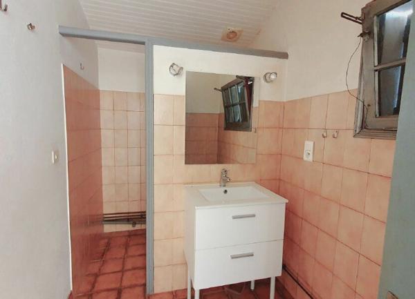 Maison à vendre    6 pièces •  Saint-André-de-Seignanx