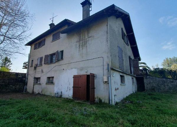 Maison à vendre    6 pièces •  Saint-André-de-Seignanx