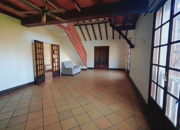 Maison à vendre    6 pièces •  Saint-André-de-Seignanx