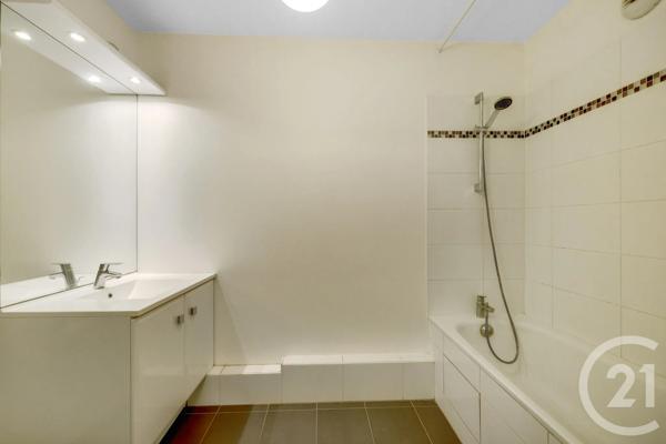 Appartement F3 à vendre  3 pièces - 61,21 m 2   ARCUEIL  - 94