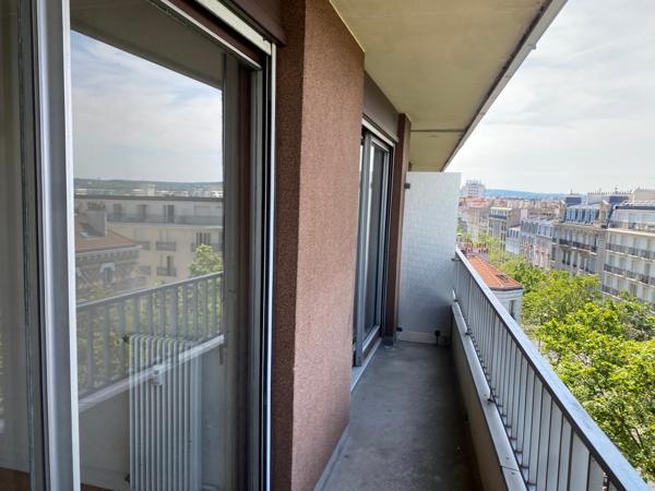 Appartement + annexe + parking