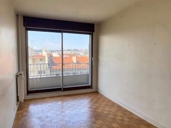 Appartement + annexe + parking
