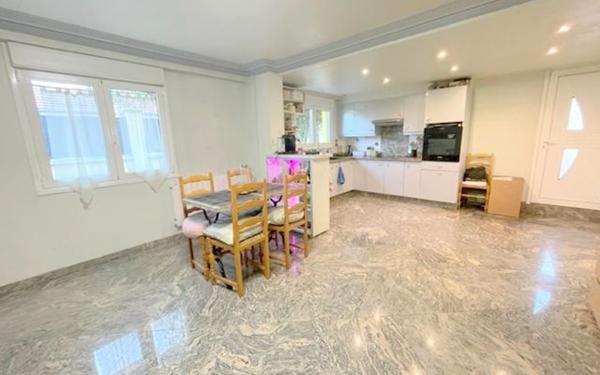 Maison à vendre    4 pièces •  Drancy
