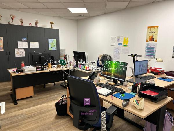 14100 LISIEUX - Immeuble de bureaux 560 m2 - 636.000