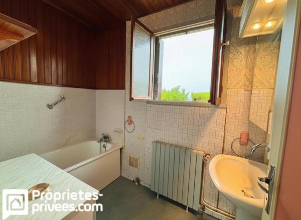 MAISON - VIERZON - 3 CHAMBRES  - 99 M 2