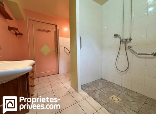 MAISON - VIERZON - 3 CHAMBRES  - 99 M 2