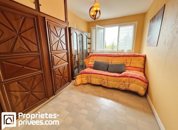 MAISON - VIERZON - 3 CHAMBRES  - 99 M 2
