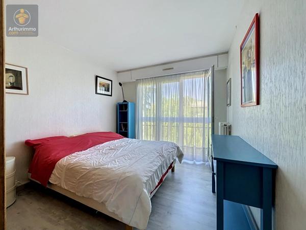 Vente                                                      Appartement
                        
                     4 pièces                      84 m2                     à Boissy-Saint-Léger
