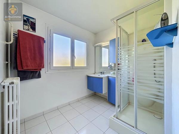 Vente                                                      Appartement
                        
                     4 pièces                      84 m2                     à Boissy-Saint-Léger