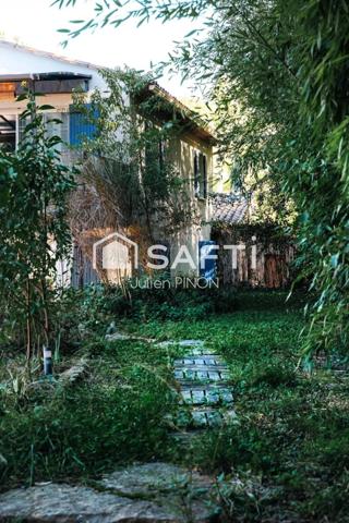 BELLE VILLA DE 120 m² AVEC UNE PISICNE AU SEL