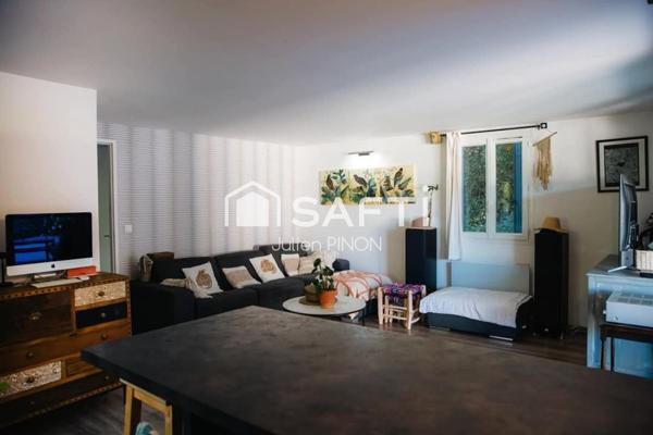 BELLE VILLA DE 120 m² AVEC UNE PISICNE AU SEL