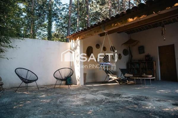 BELLE VILLA DE 120 m² AVEC UNE PISICNE AU SEL