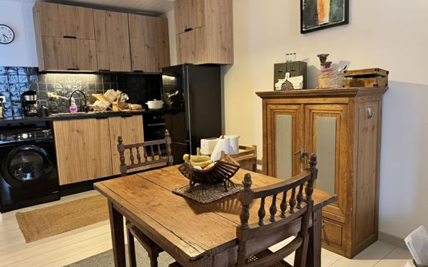 Appartement à vendre    3 pièces • 37,68 m2 Pau