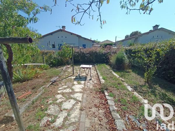 Maison 6 pièces de 128 m² à Villeneuve-de-Marsan (40190)